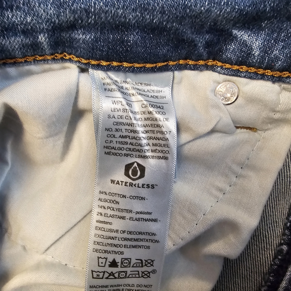 Denizen from Levi's Women's Dark Indigo Skinny Ripped Jeans - Picture 9 of 10